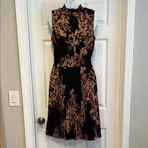 Nanette by Nanette Lenore Floral Black and Gold Pleated Women's Dress Size 6